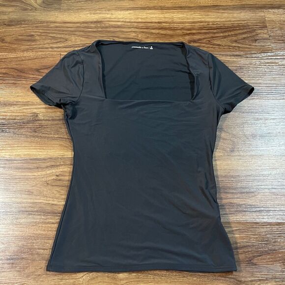 Abercrombie & Fitch Soft Matte Seamless Tuckable Squareneck Womens Medium Black - Picture 1 of 5